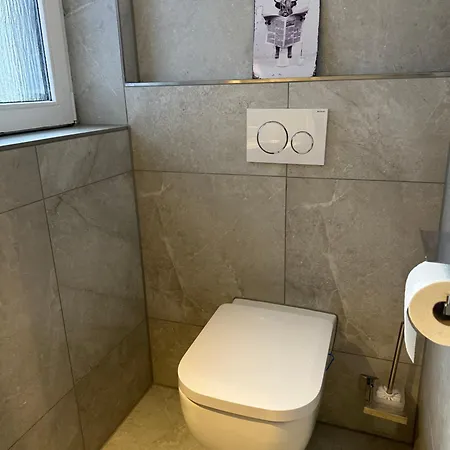 Deluxe-family Mit Terrasse, Kueche & Parkplatz